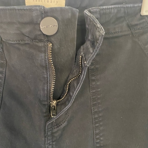 Sanctuary Black Skinny Leg Raw Hem Large Pocket Jeans Size 27 - Picture 14 of 15